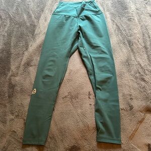 SOLD ✨5 for $25, or 7 for $30 ✨ P’tula legging